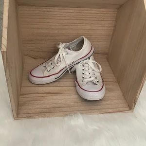 Converse Unisex White Classic Shoes